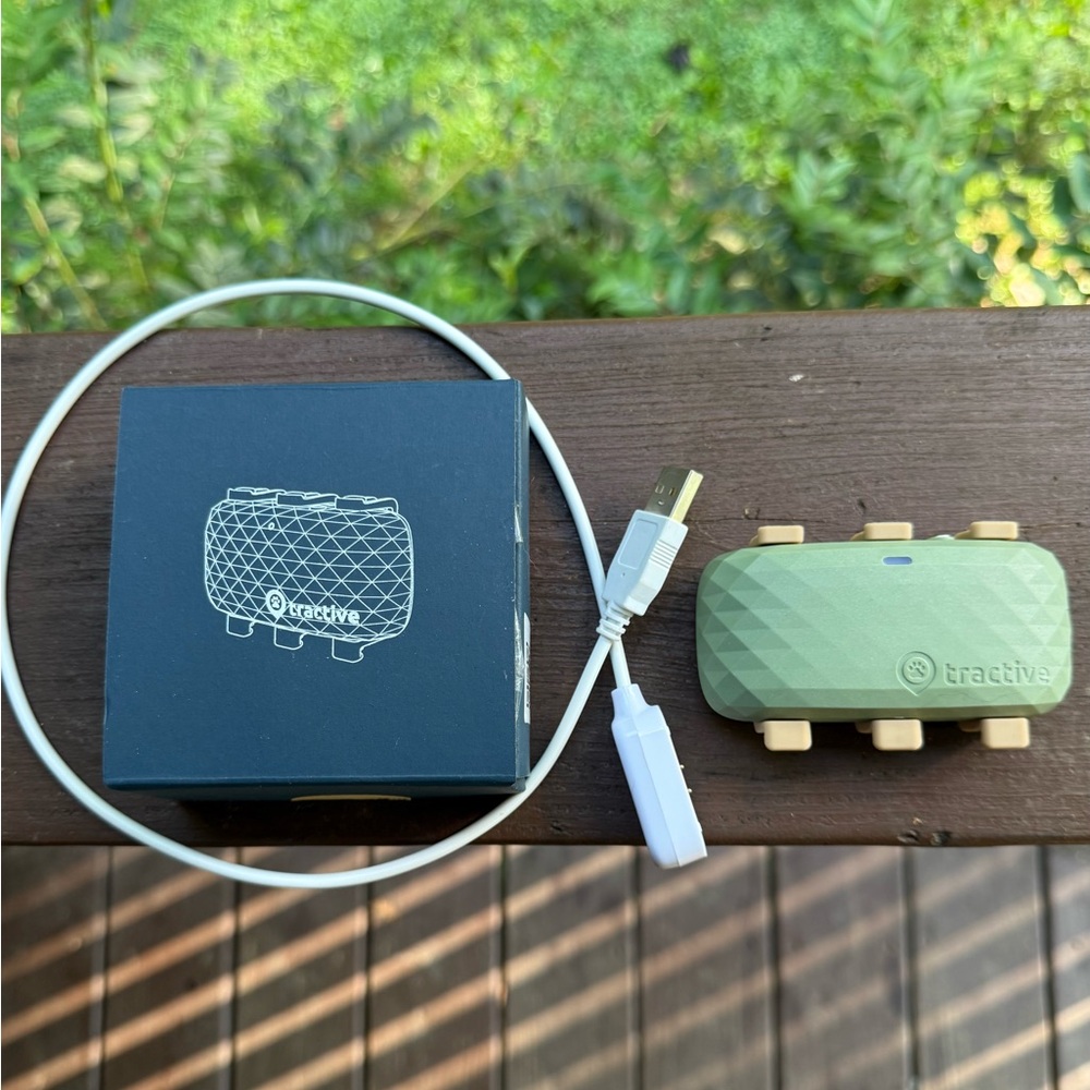 Tractive Green Pet Tracker with Charger